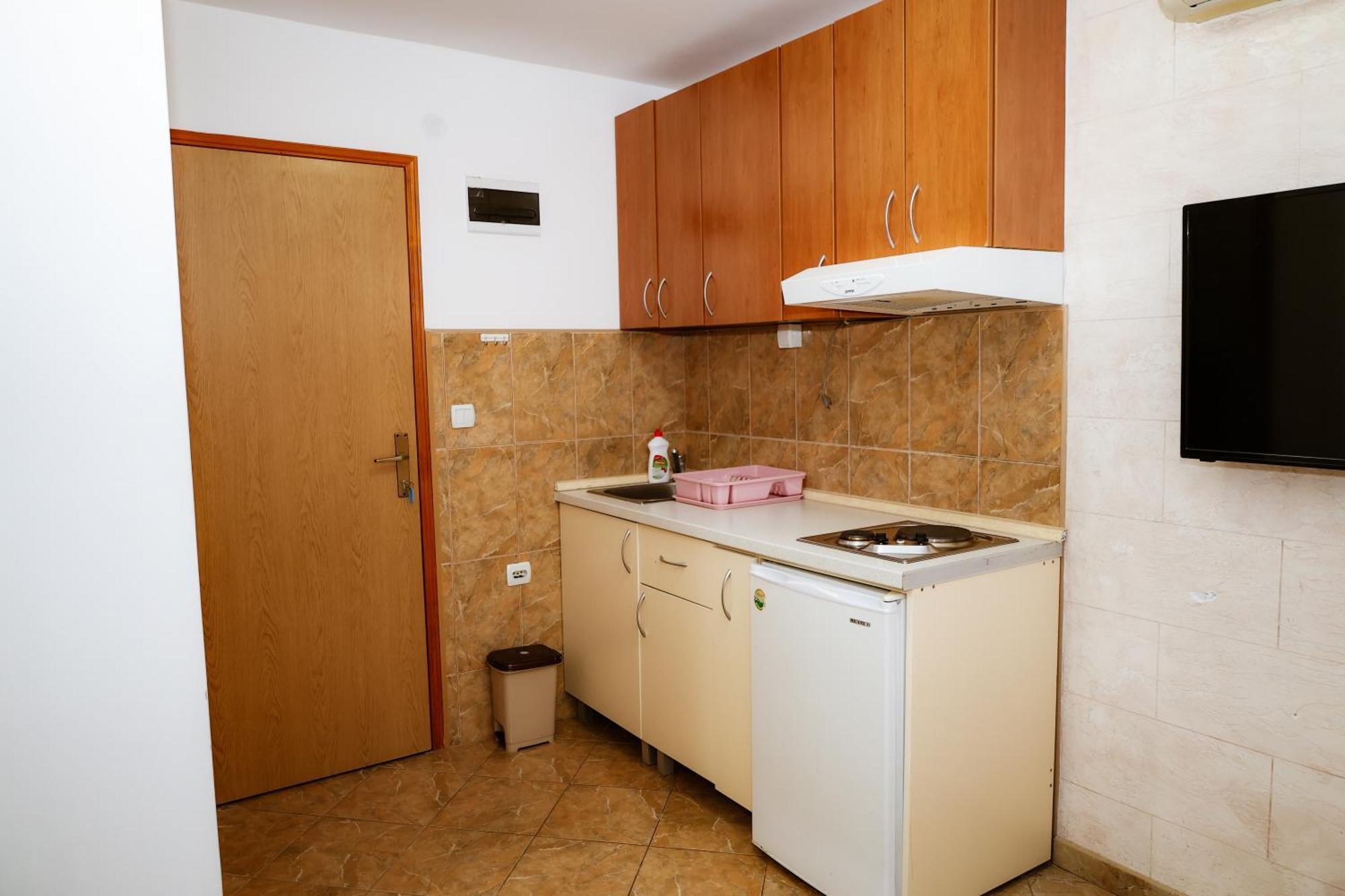 Guest House Ivana Tivat Exterior foto