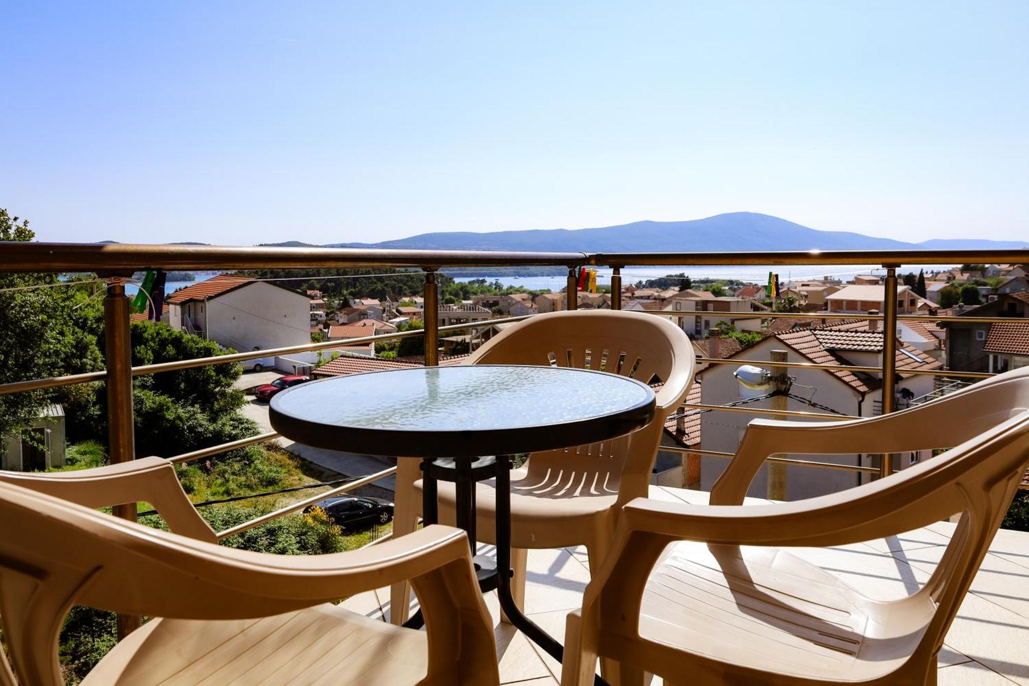 Guest House Ivana Tivat Exterior foto